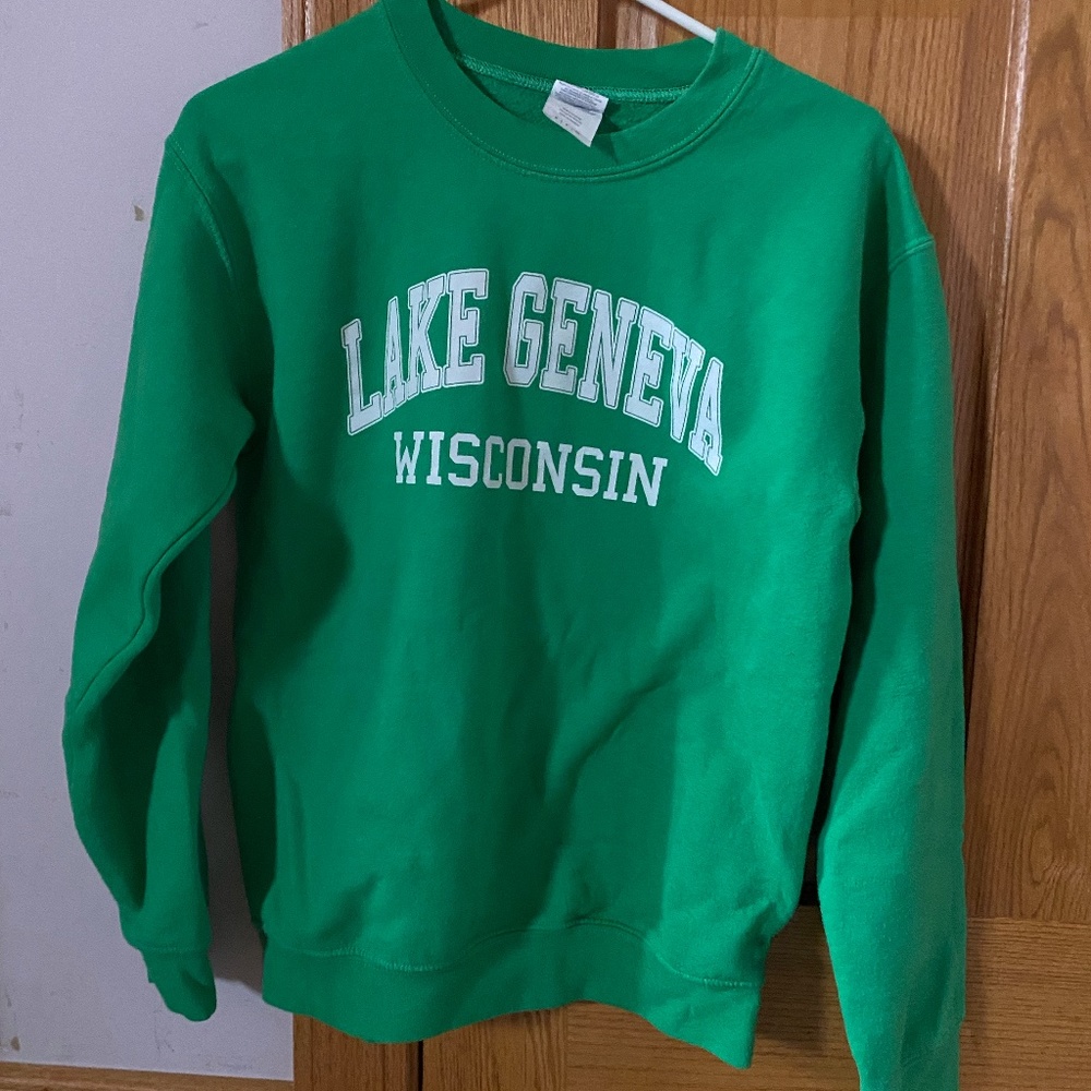 Gildan Green Lake Geneva Crew Neck